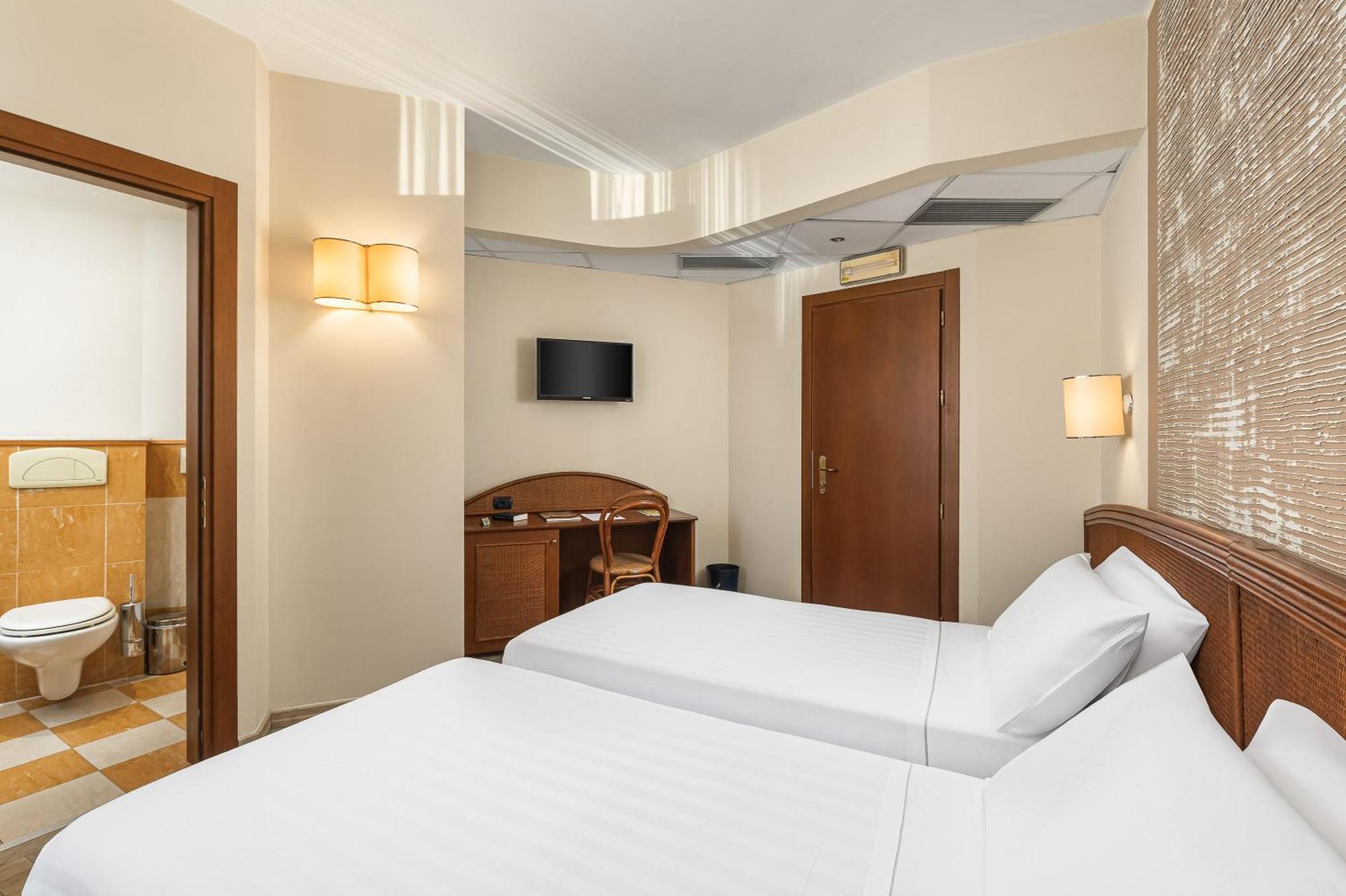 Welcome Hotel Legnano Ruang foto