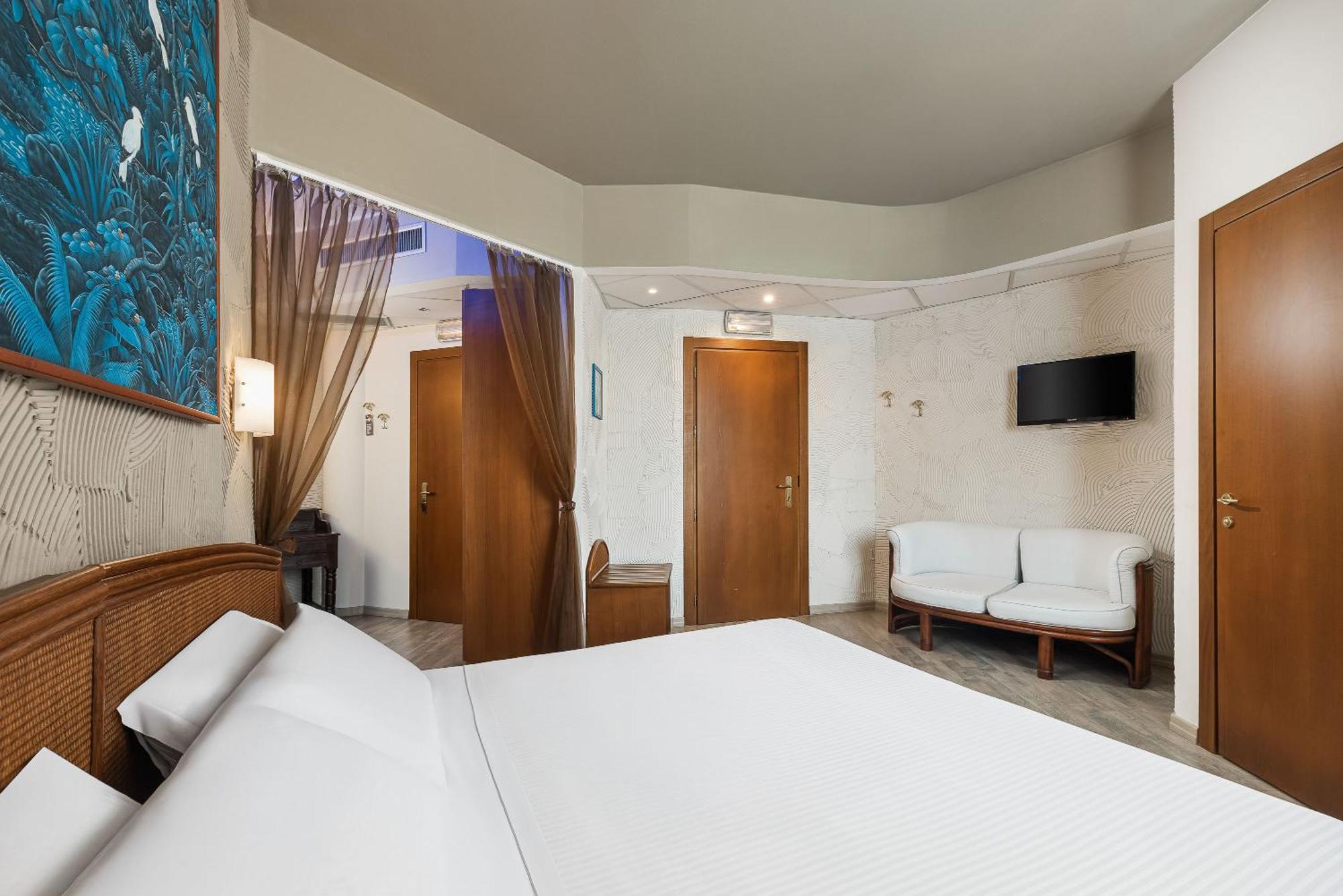 Welcome Hotel Legnano Bagian luar foto